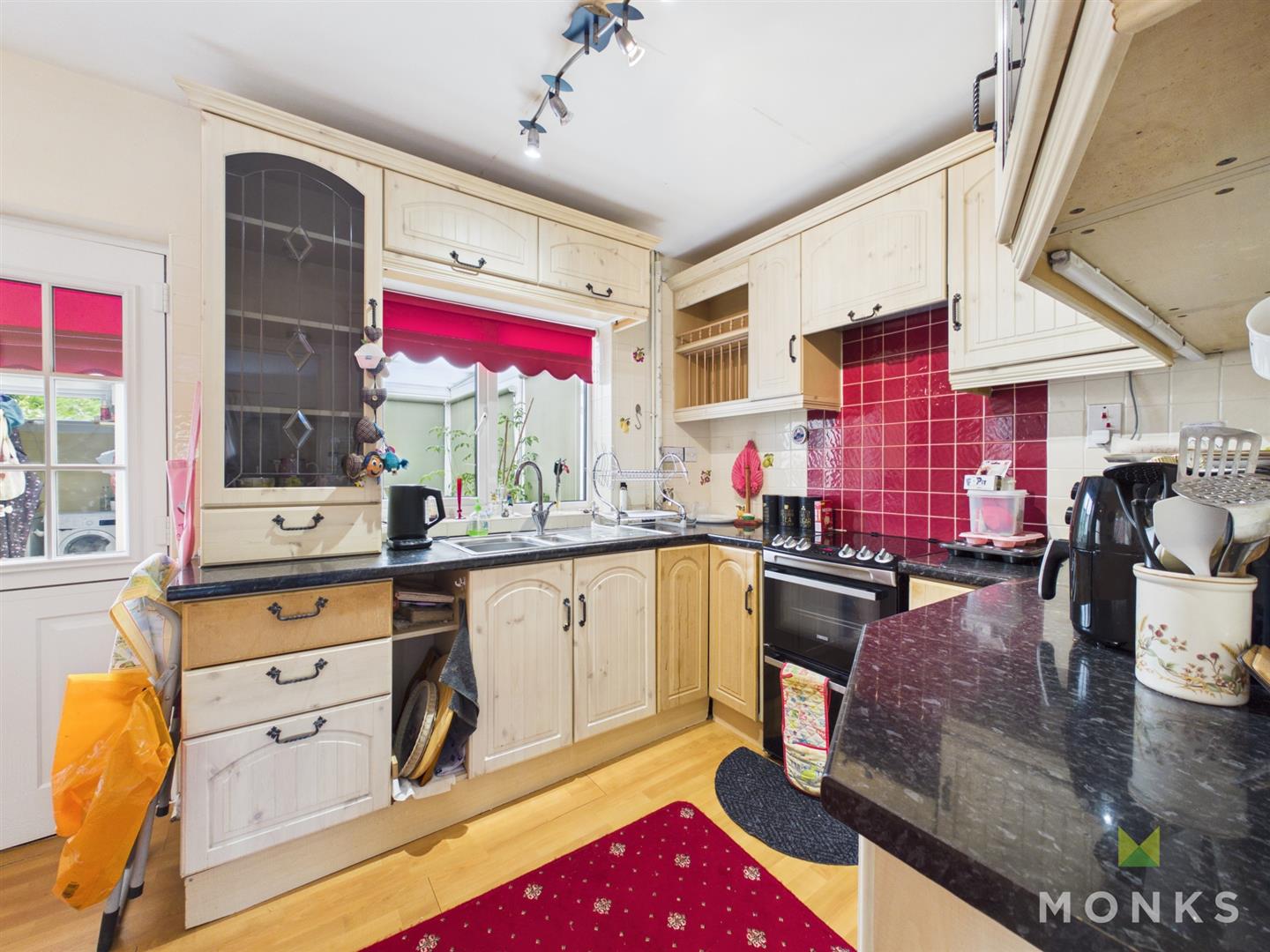 2 Fitzalan Close, Oswestry, SY11 4PG For Sale